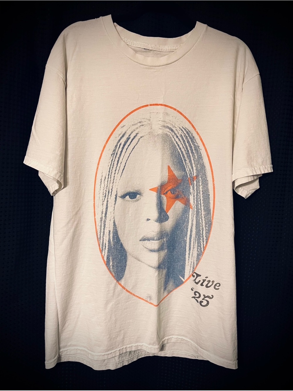 Cream Beyoncé cowboy carter tour T-shirt, Large